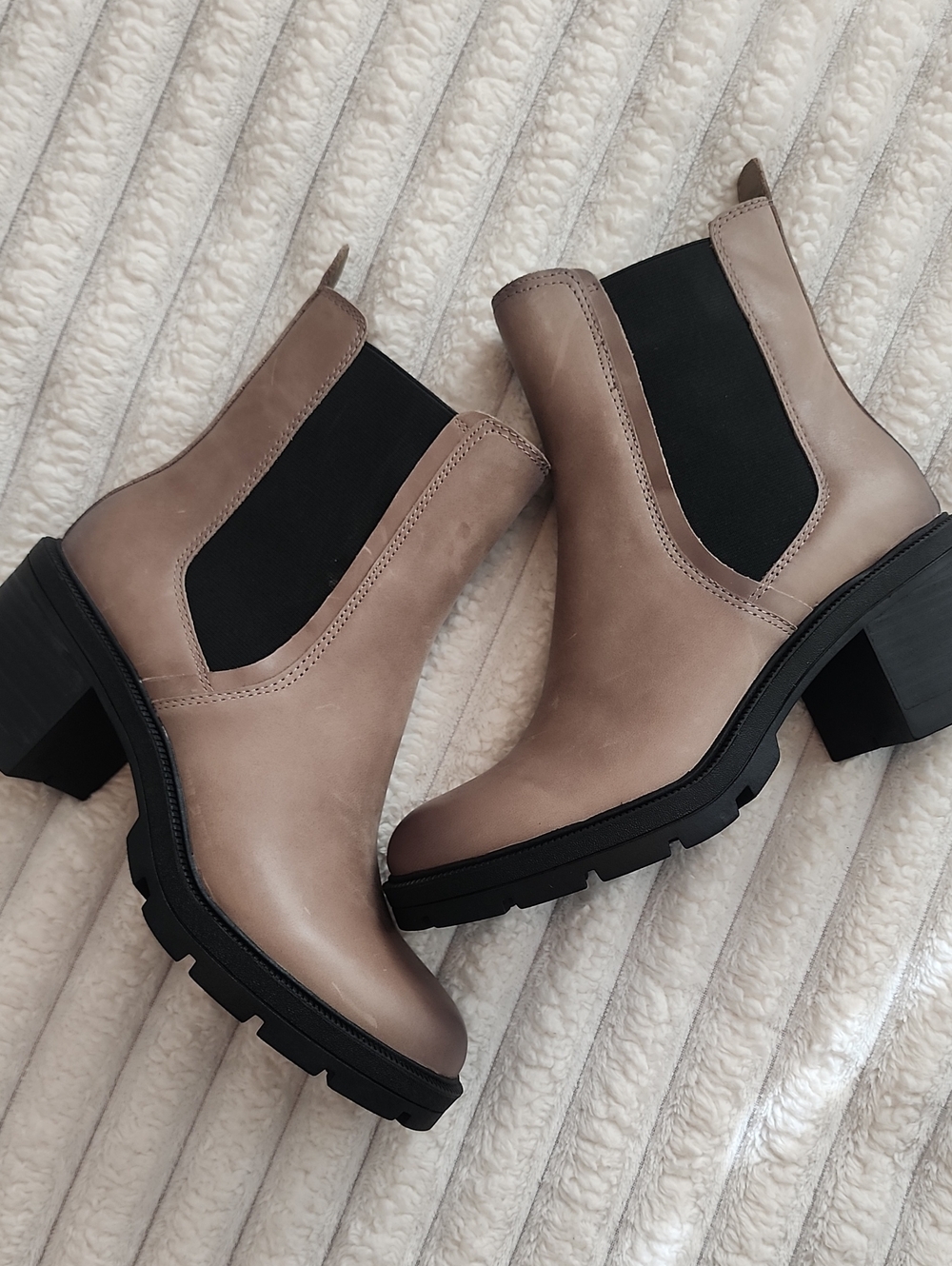 Lucky Brand Taupe/Mocha Chelsea Boots